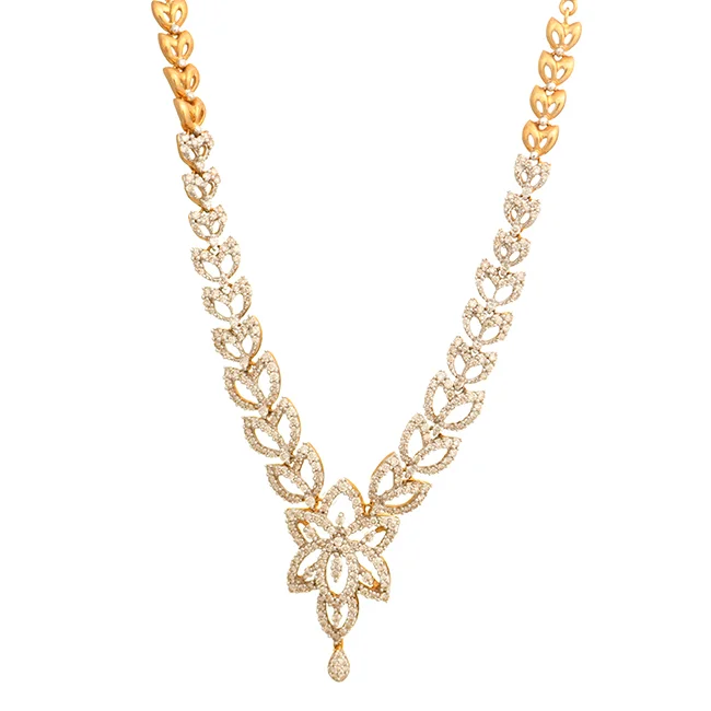 18 KT DIAMOND NECKLACE 3