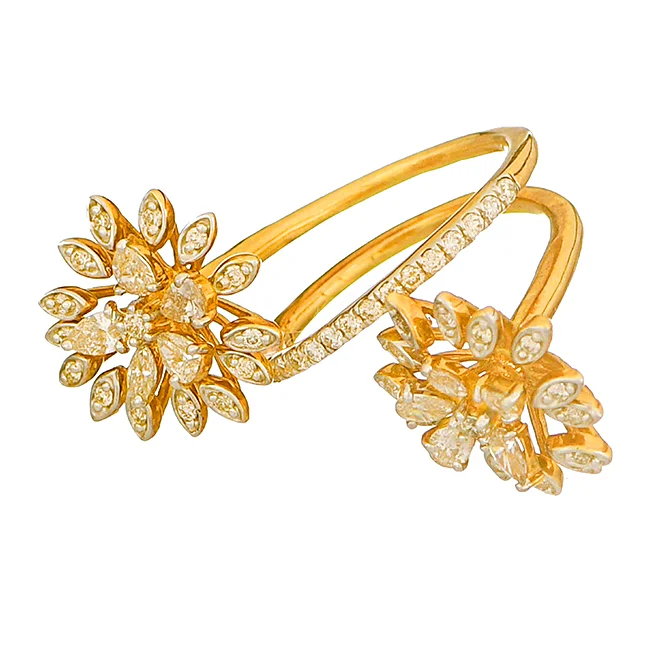 18 KT LADIES DIAMOND FINGER RING