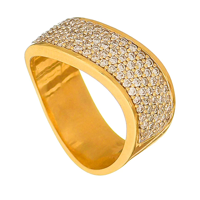18 KT LADIES DIAMOND FINGER RING 2
