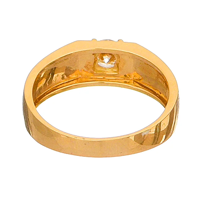 18 KT GENTS DIAMOND FINGER RING 1